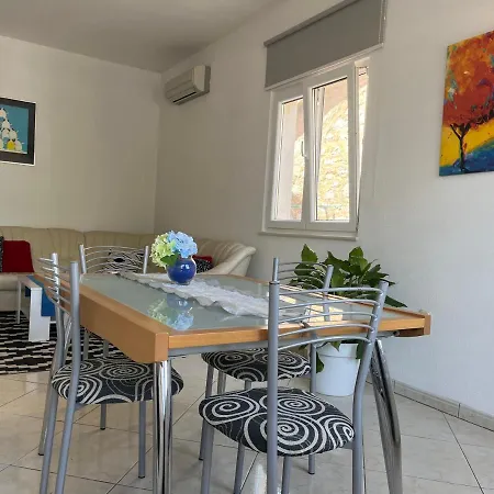 Old Town Center Supetar